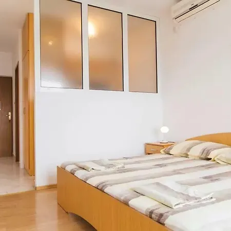 Hvar, 10m From The Sea Studio E *