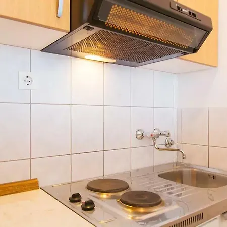 Apartment Hvar, 10m From The Sea Studio E