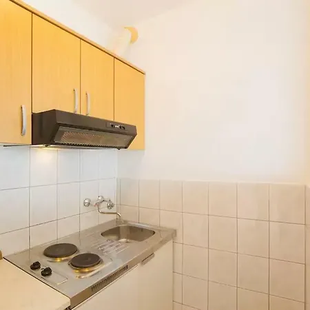 Hvar, 10m From The Sea Studio E Apartment *